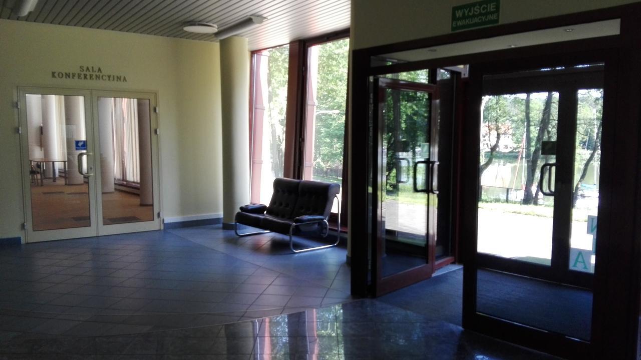 Hotel Osrodek Szkoleniowo - Wypoczynkowy Guzianka Ruciane-Nida Exterior foto